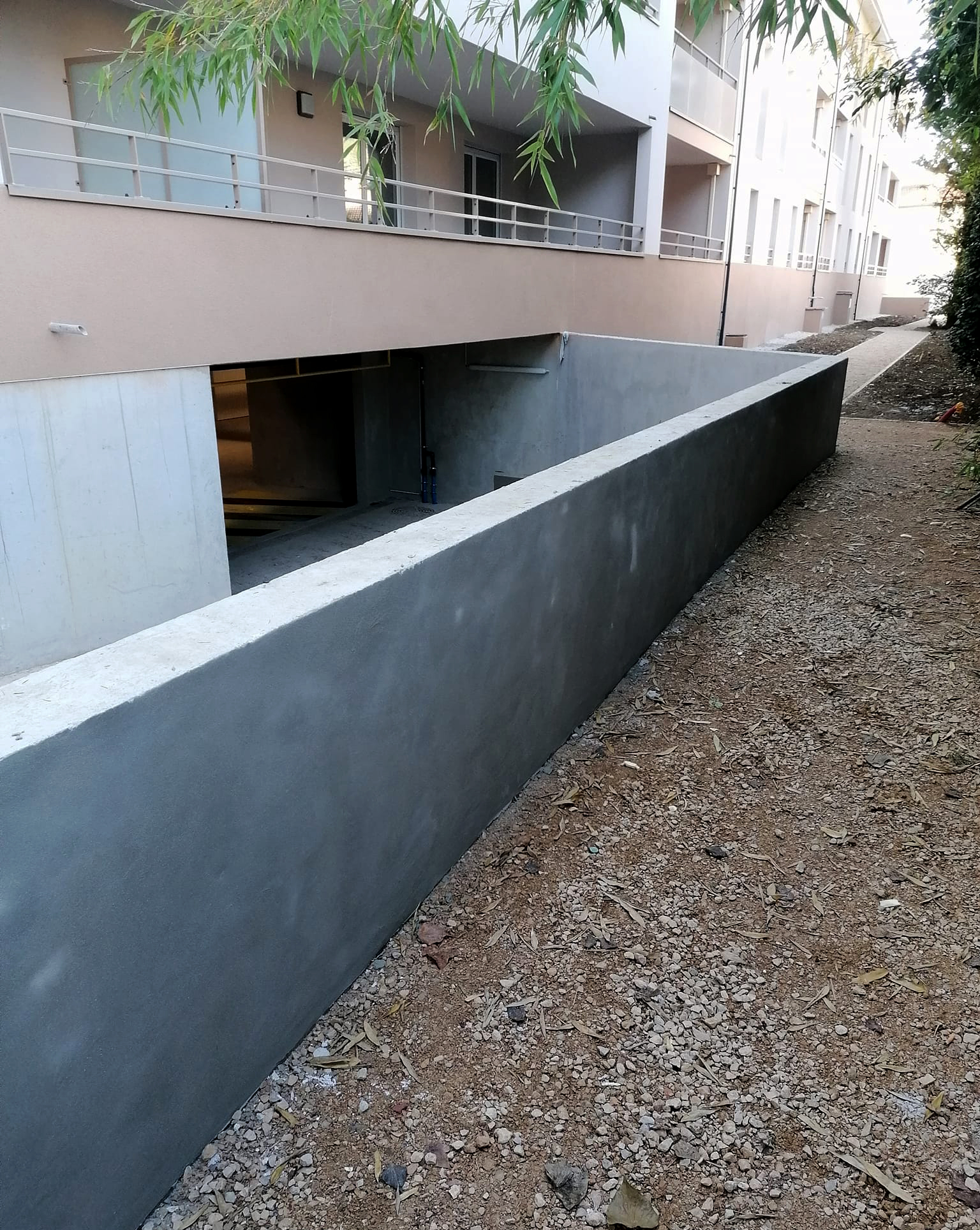 Enduit préparation de support mur extérieur